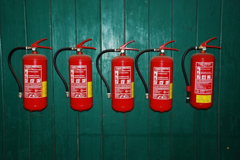 The Home Fire Extinguisher Guide: Ratings, Placement, and PASS