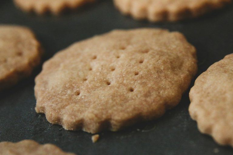 Silicone Baking Mats: Sizes, Heat Limits, and When Parchment Is Better