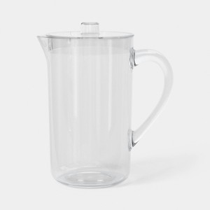 Smooth Surface Pitcher with Lid, Tritan, Threshold
