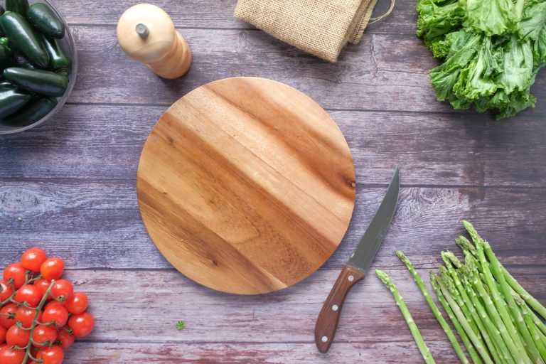 Cutting Boards: Wood, Bamboo, or Plastic, and How Many You Need