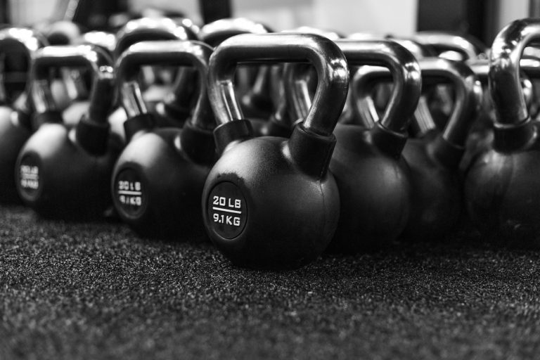 Kettlebells for Home Workouts: Weight, Handle, Cast Iron vs. Adjustable