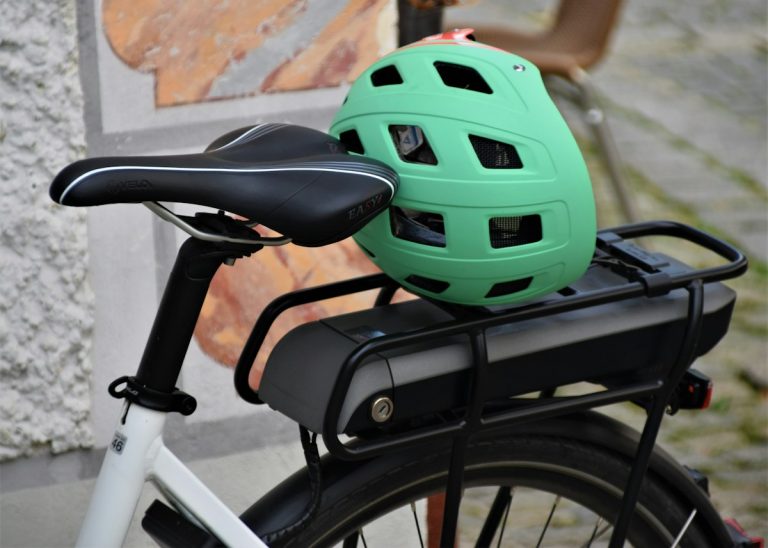 Choosing a Bike Helmet That Fits: Labels, Sizing, and Features