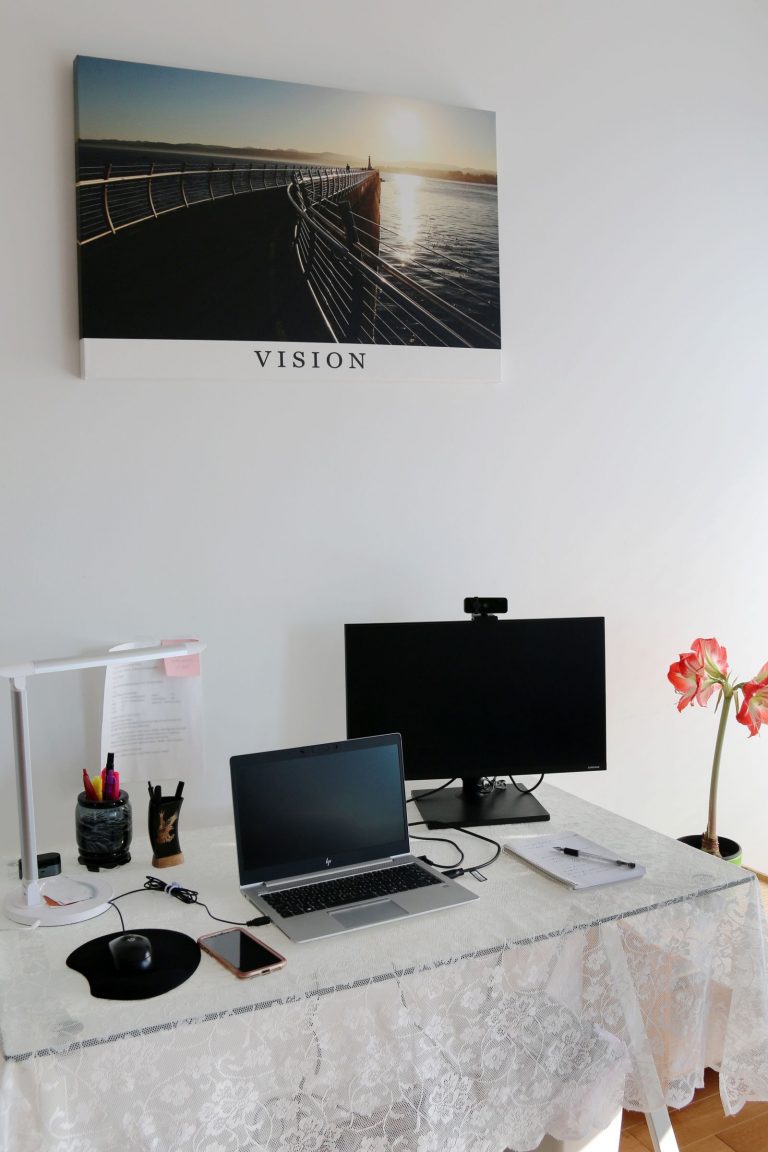 Best webcam deals right now: resolution labels, connections, and mic features