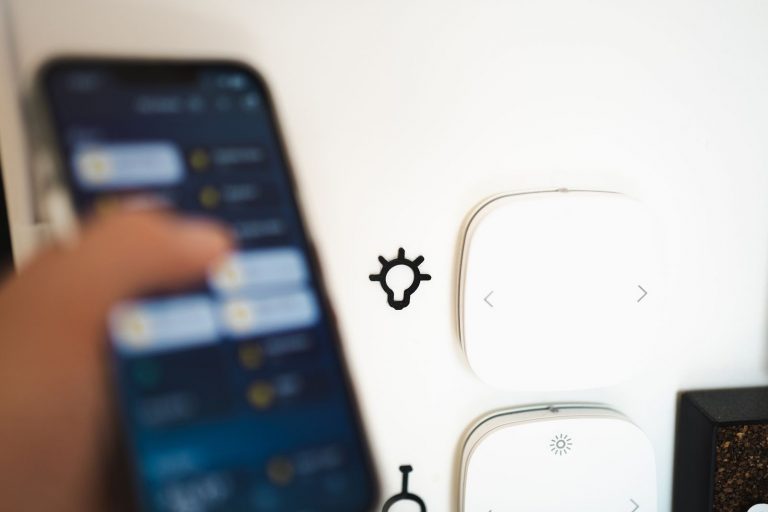 Best smart plug deals right now: Compatibility labels, amp ratings and pack sizes