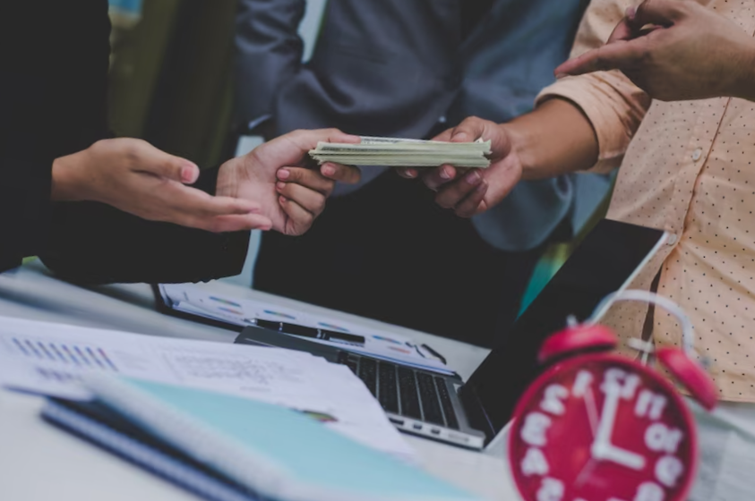 smart discussing meeting report phone
