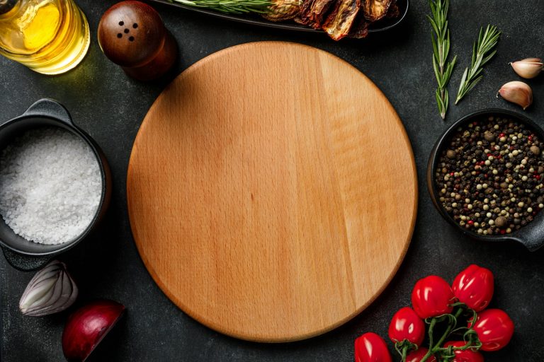 Cutting Boards Explained: Wood, Bamboo, or Plastic for Your Kitchen