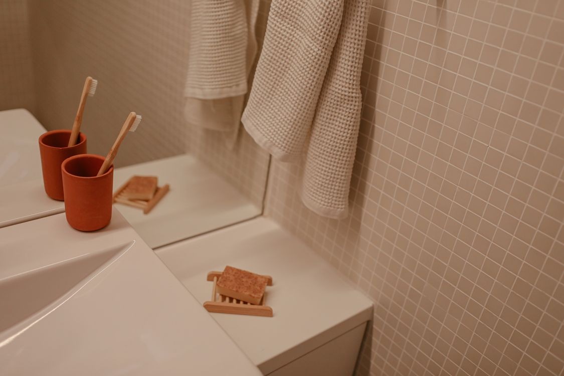 Best Personal Care Devices in 2025 for Oral Care and Grooming