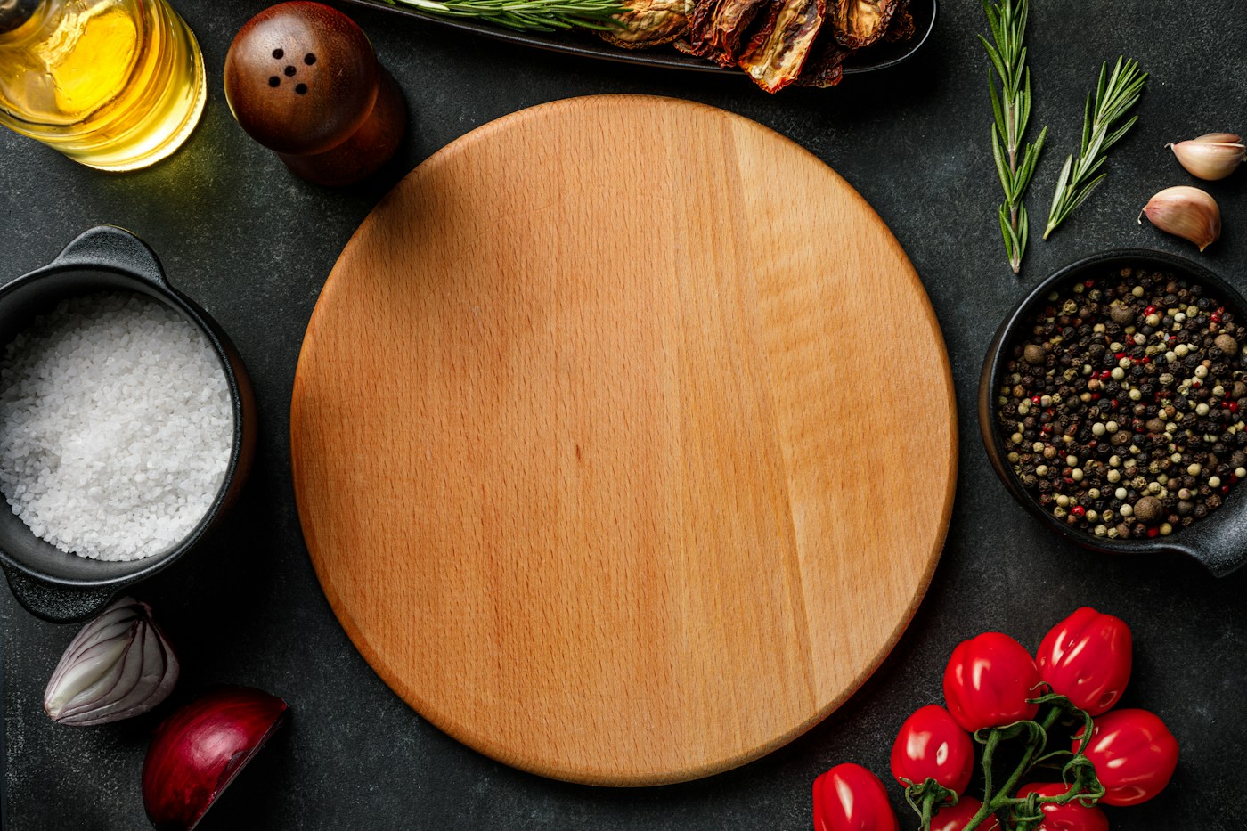 Cutting Boards Explained: Wood, Bamboo, or Plastic for Your Kitchen