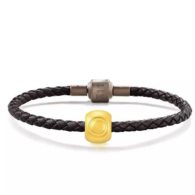 CHOW SANG SANG 999 24K Gold Charme Initial A-Z Letter Alphabets, Digits 0-9 Number Mini Charm Bracelet for Women and Men 92909C