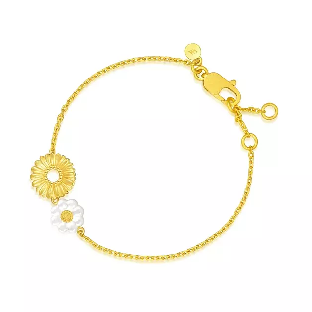 CHOW SANG SANG 999 24K Gold V&A Mother of Pearl Daisy Bracelet for Women 93268B | 7", (18 CM)